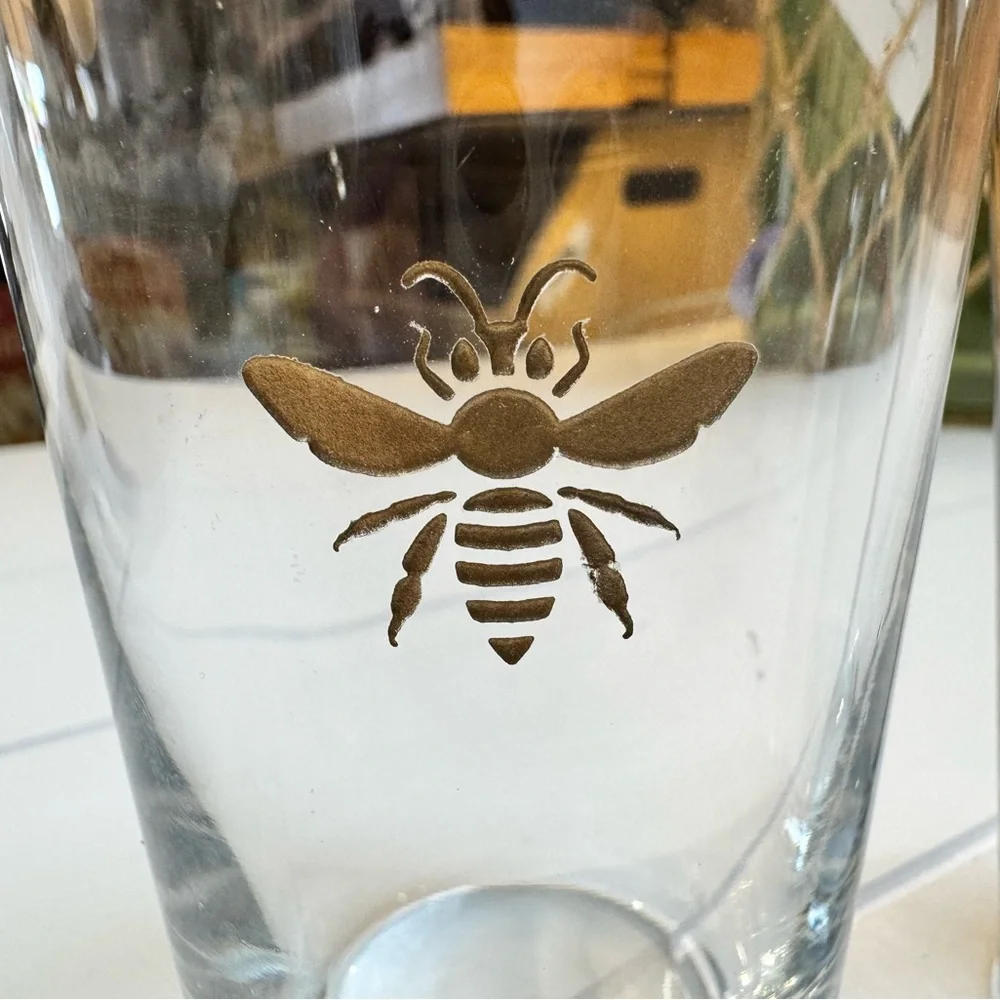 LIKE NEW 10 Oz Glassware Tumbler Honeycomb- WILLIAMS-SONOMA Bee Design-set of 2